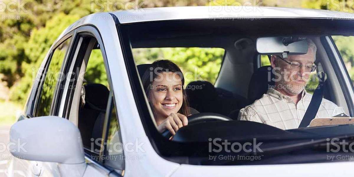 Find a Car Driving Instructor near me: Convenient and Professional Driving Lessons