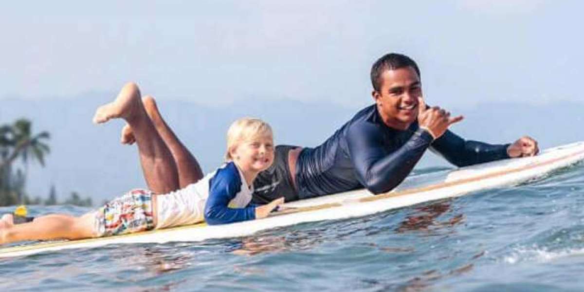 Discover the Perks of Attending an Oahu Surf School