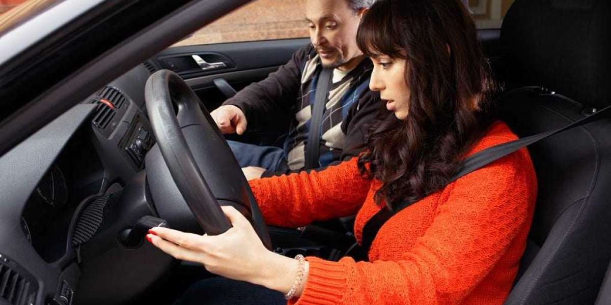 Mastering the Road: Choosing the Best Driving School and Instructor in Melbourne