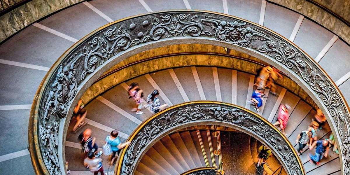 10 AMAZING Ways to See St. Peter's Cathedral and the Vatican Museum Without Getting Crazy
