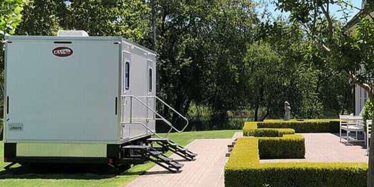 Urban Uptake: City Events with Toilet Trailers