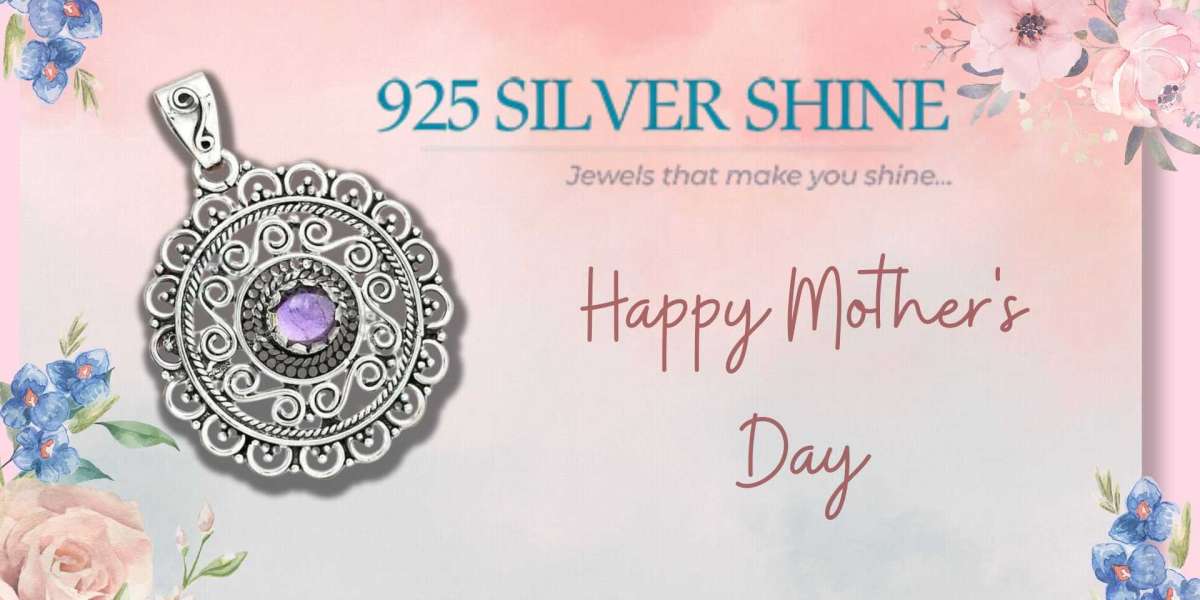 Gift Mom a Perfect Silver Jewelry